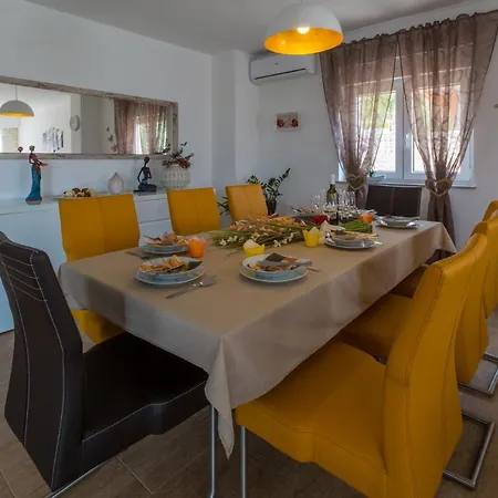 Kuca Ujdenica Grižane