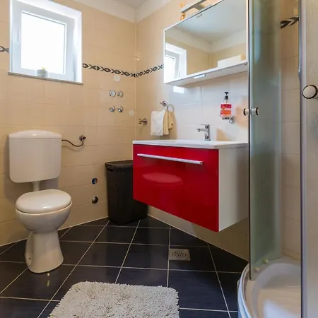 Kuca Ujdenica Grižane