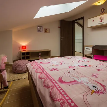 Сasa de vacaciones Kuca Ujdenica Grižane